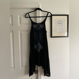 Sleeveless tunic top